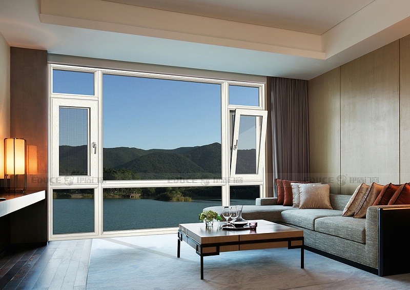 伊盾安全門窗，致力于為您打造一個安全、健康、安靜的家居生活環境！