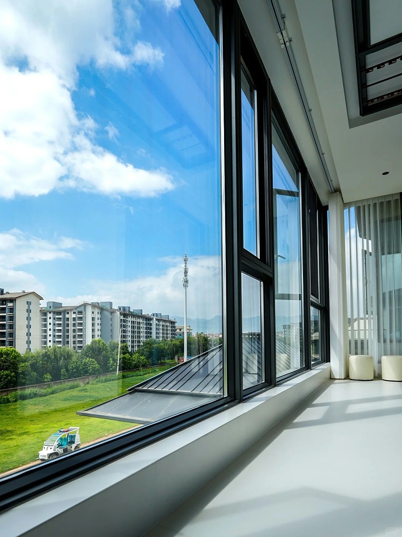 封窗選對，陽光滿屋??宅家人的夢中情窗_3_伊盾門窗_來自小紅書網頁版
